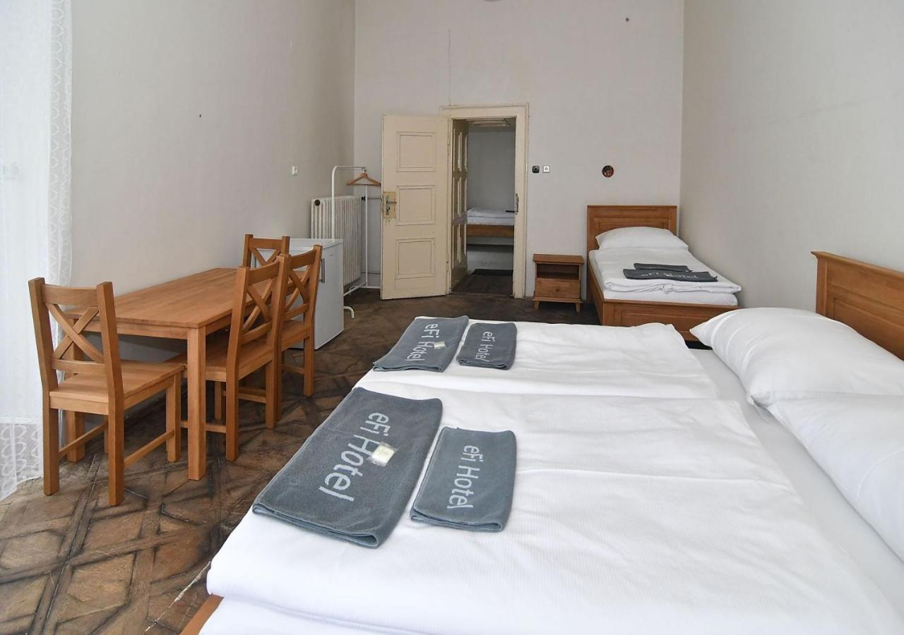 Zamek Racice Hotel Luaran gambar