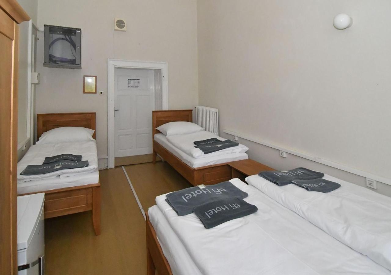 Zamek Racice Hotel Luaran gambar